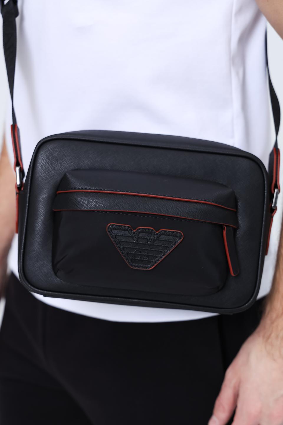 Сумка через плечо Emporio Armani чёрная