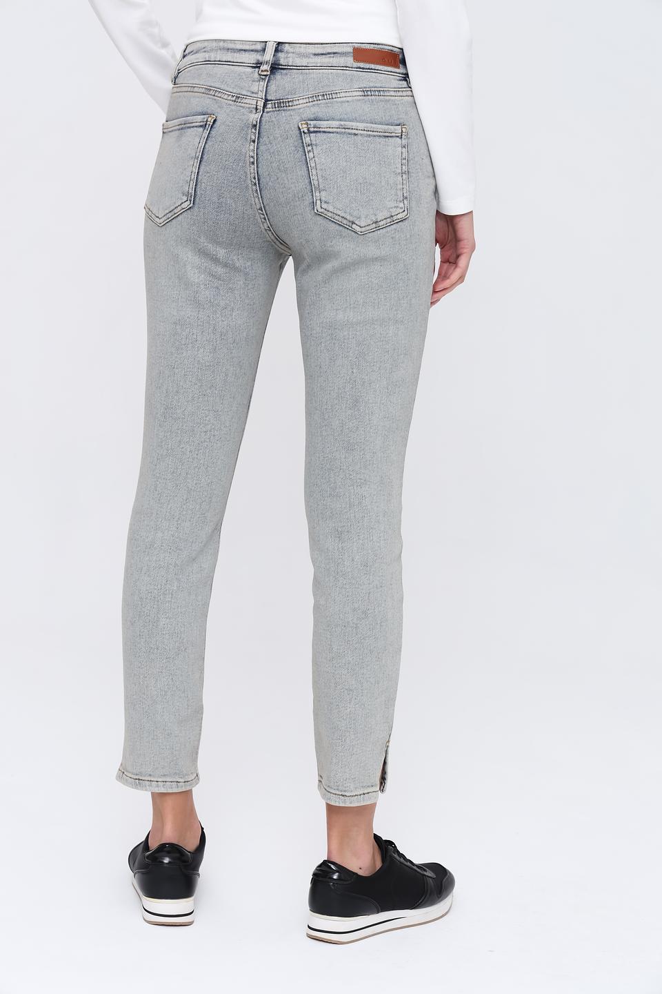 Джинсы Oui серый с потертостями