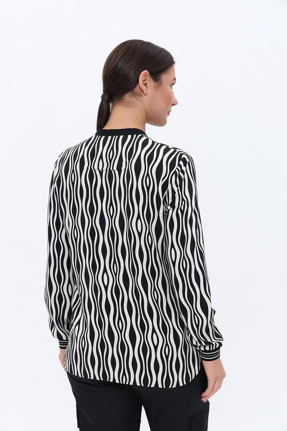 Блуза Bianca с волнистым принтом