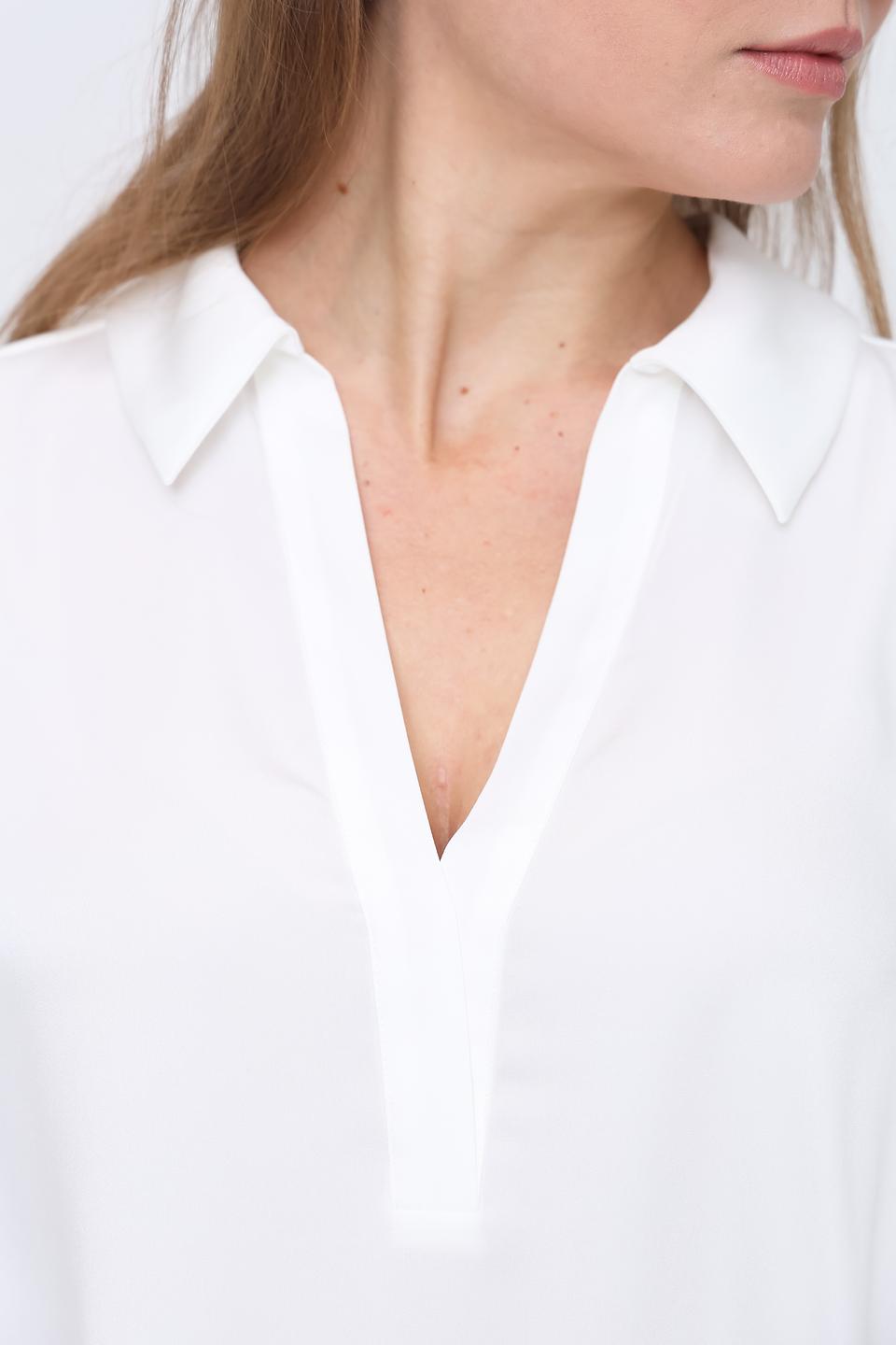 Блуза Marc Cain белый с V-образным вырезом