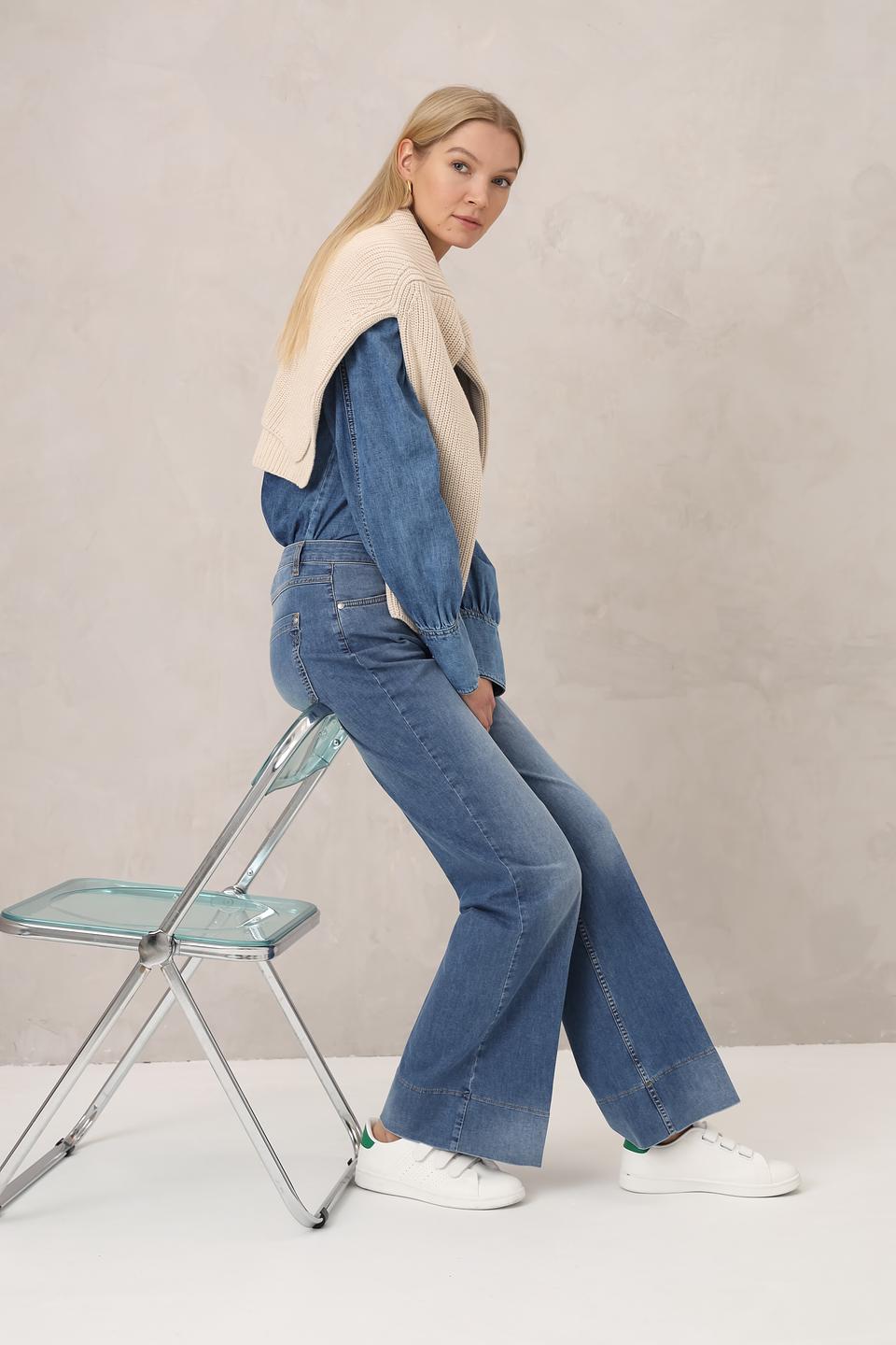 Джинсы клеш Monari голубые