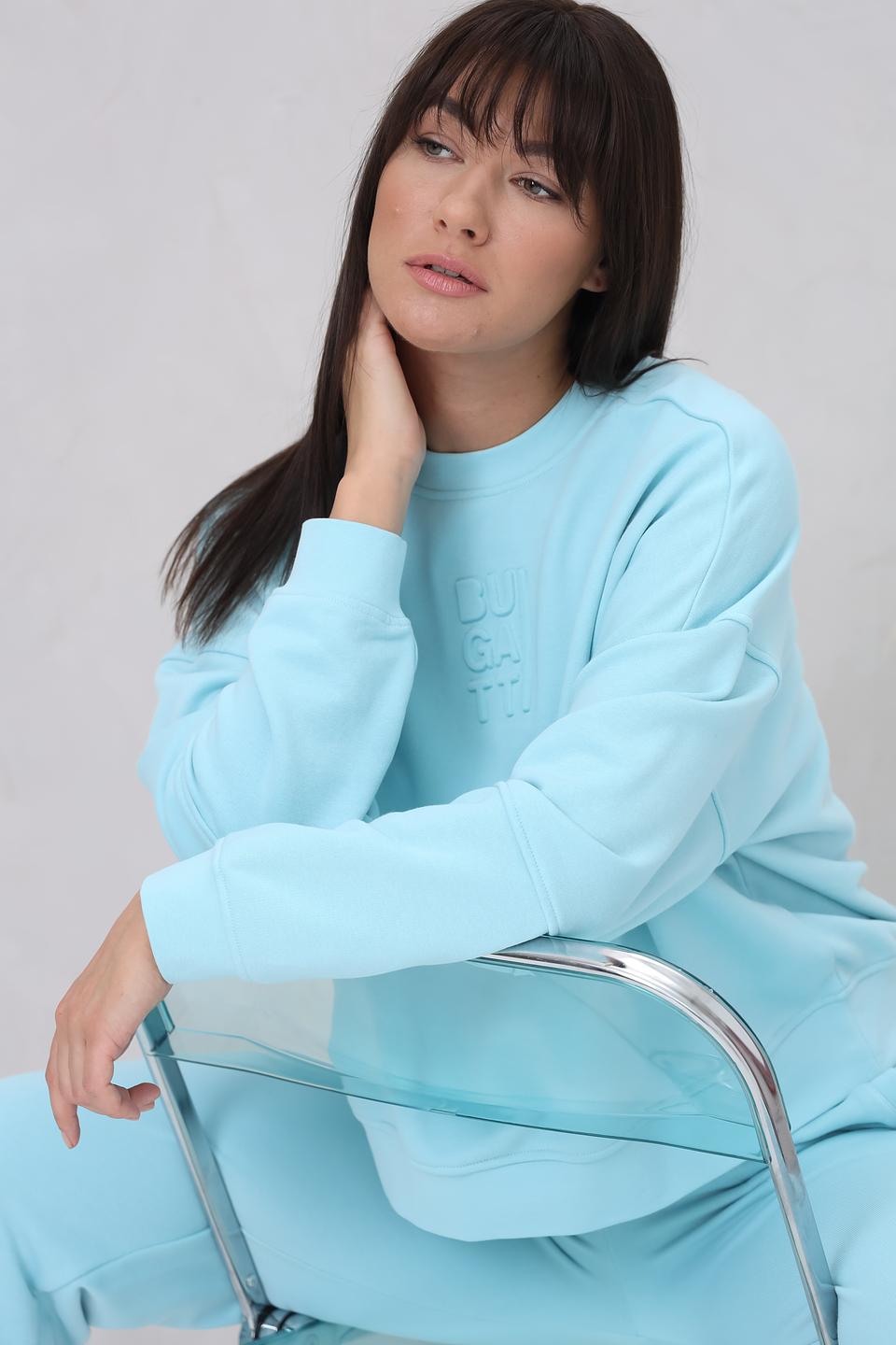 Пуловер Bugatti голубой с логотипом