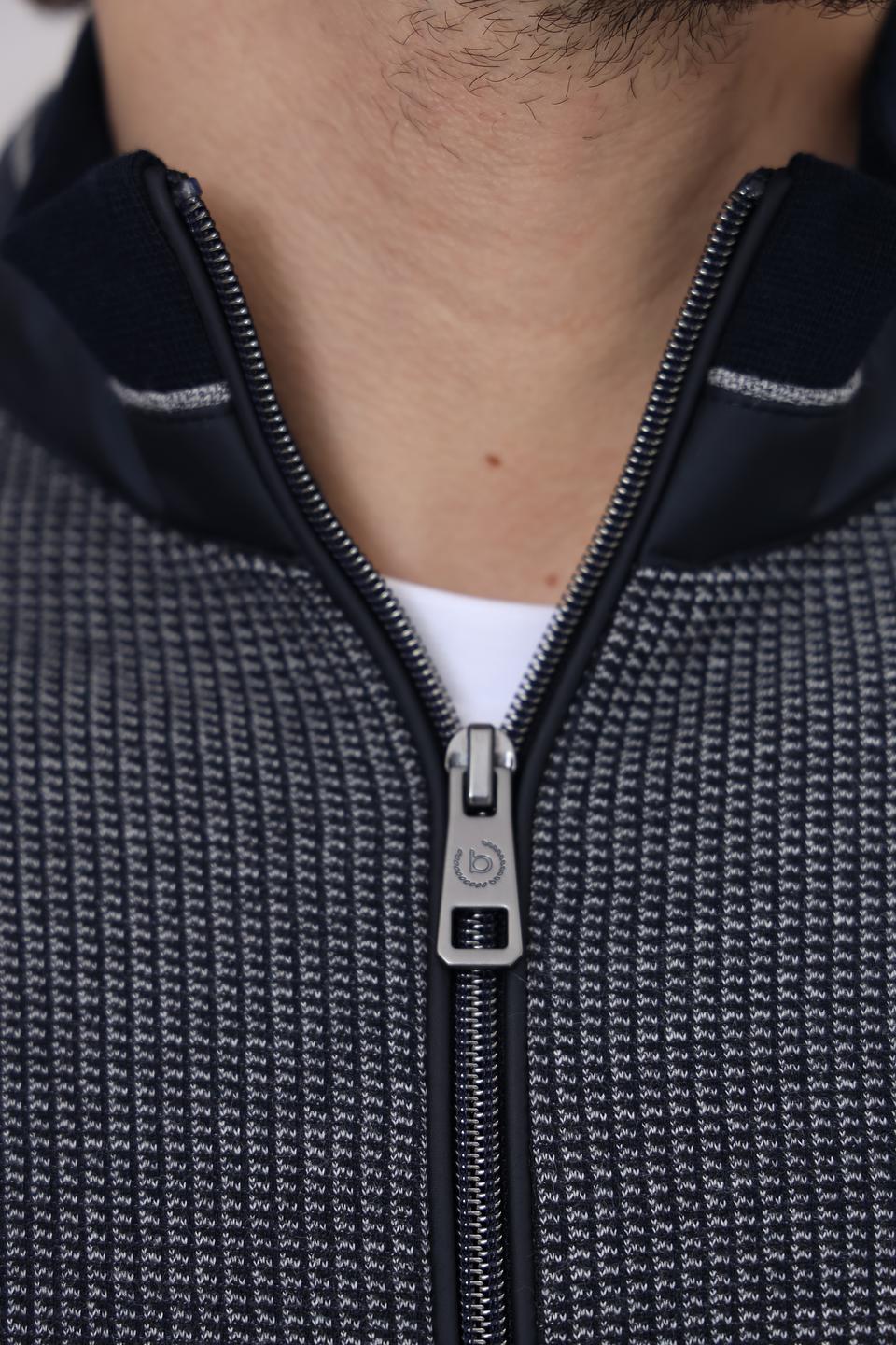 Кардиган Bugatti в клетку