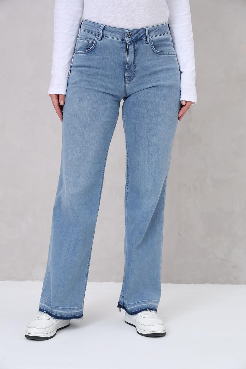 Джинсы Bugatti клеш голубой