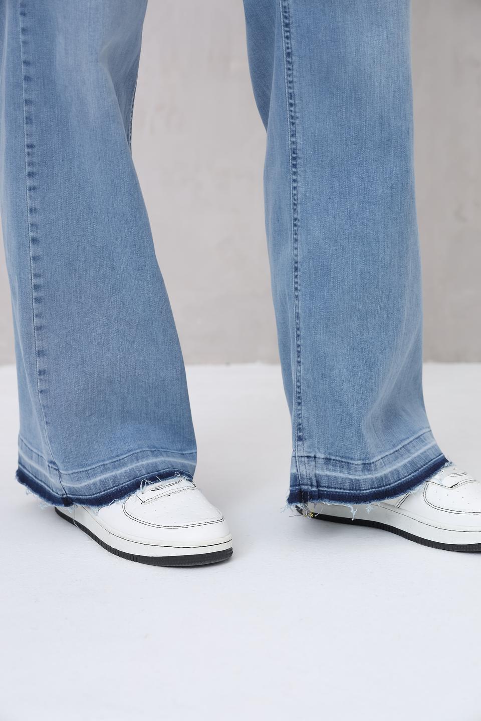 Джинсы Bugatti клеш голубой