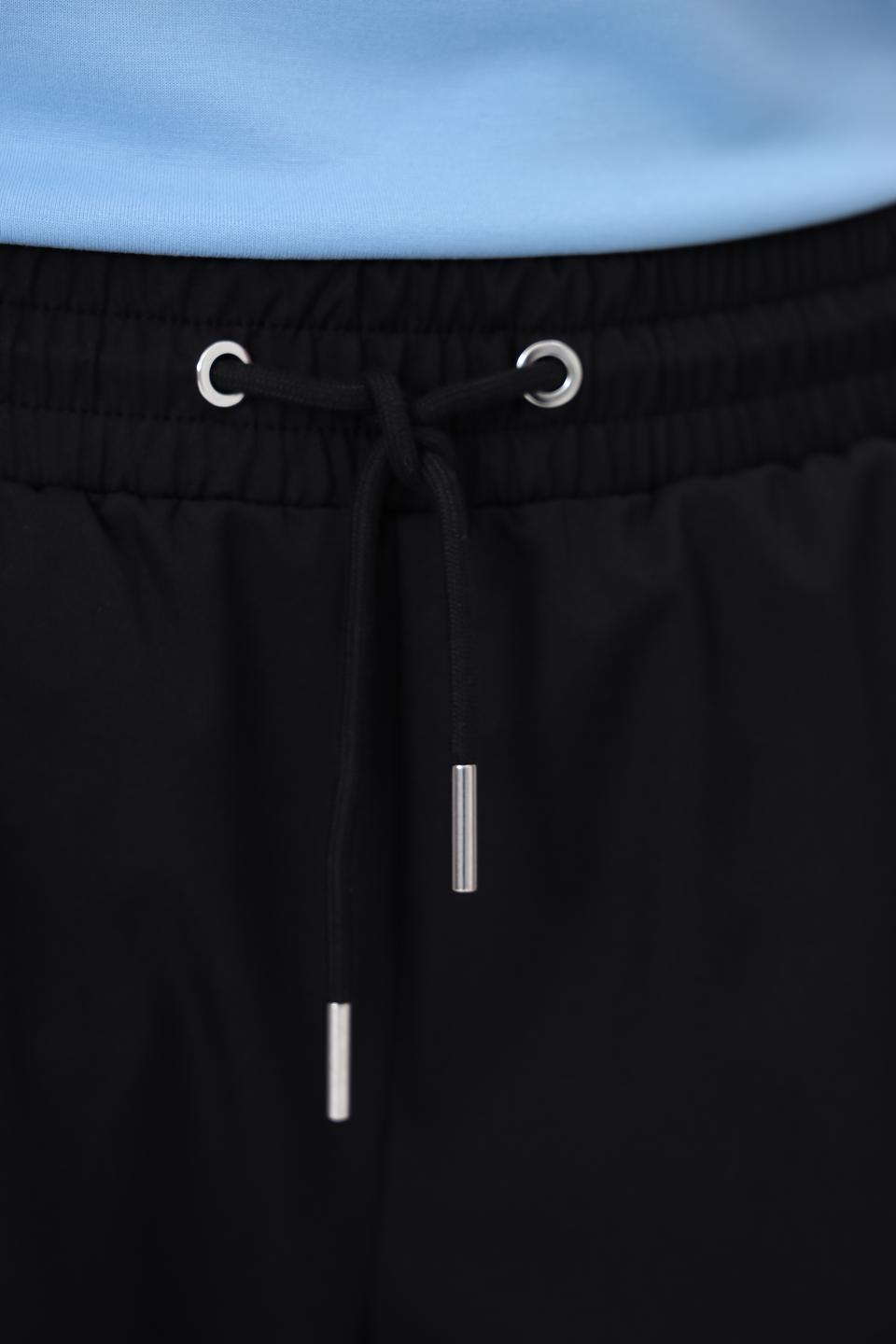 Брюки Monari чёрные с карманами