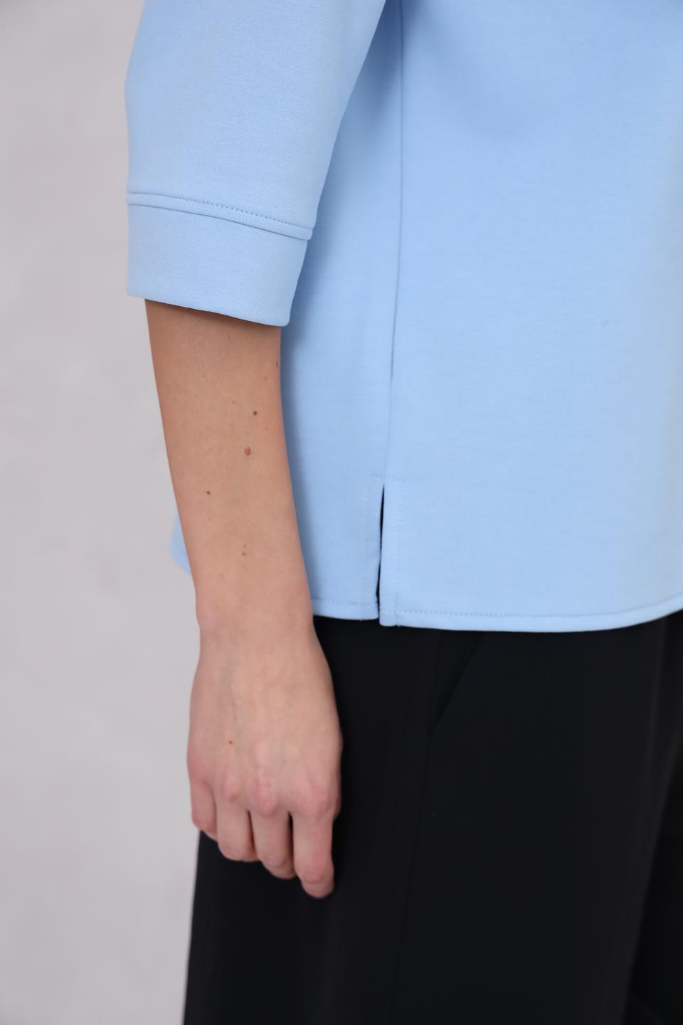 Пуловер Monari голубой с карманом