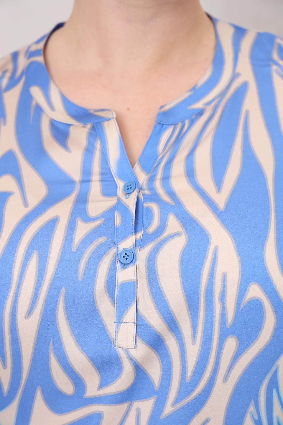 Блуза Lebek с принтом голубой