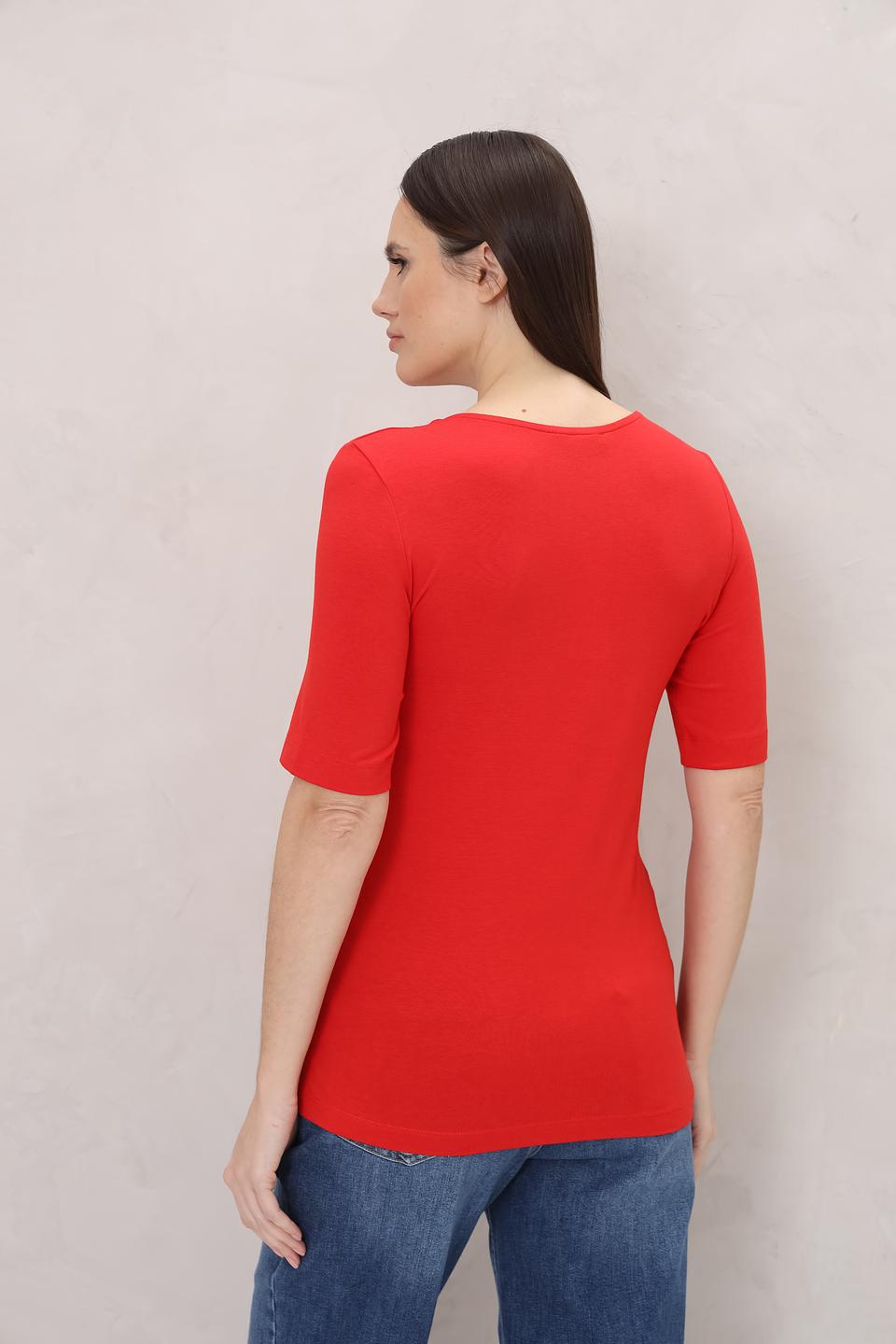 Футболка Oui красная с V-образным вырезом
