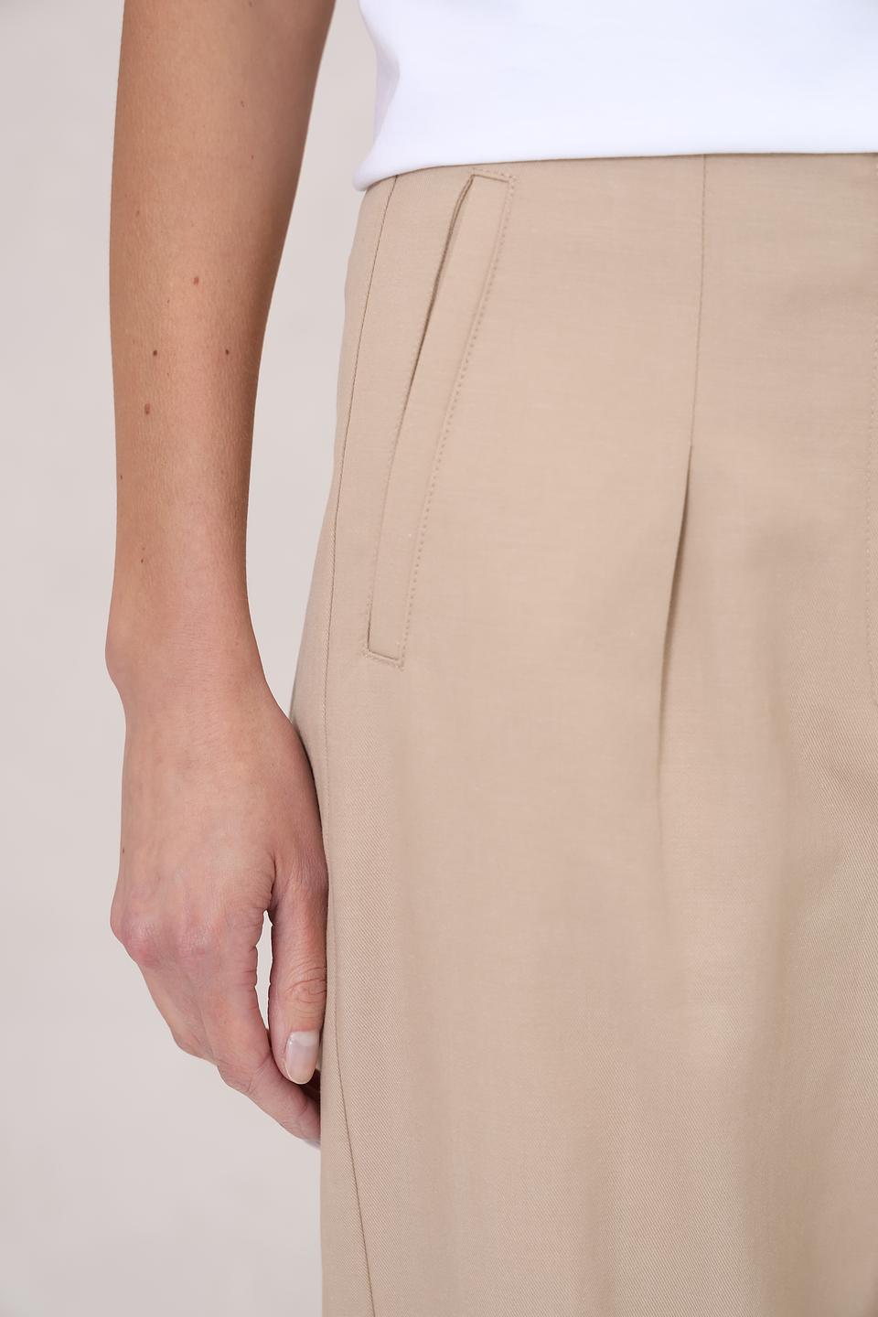 Брюки классические UNQ бежевые
