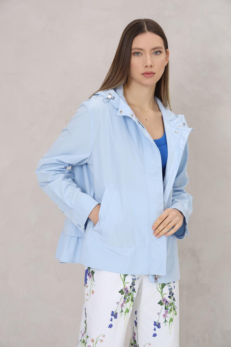 Ветровка Marc Cain голубого цвета