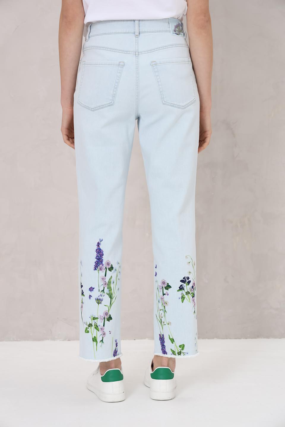 Джинсы Marc Cain с вышивкой