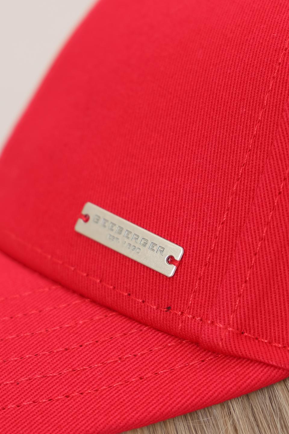 Бейсболка Seeberger красная