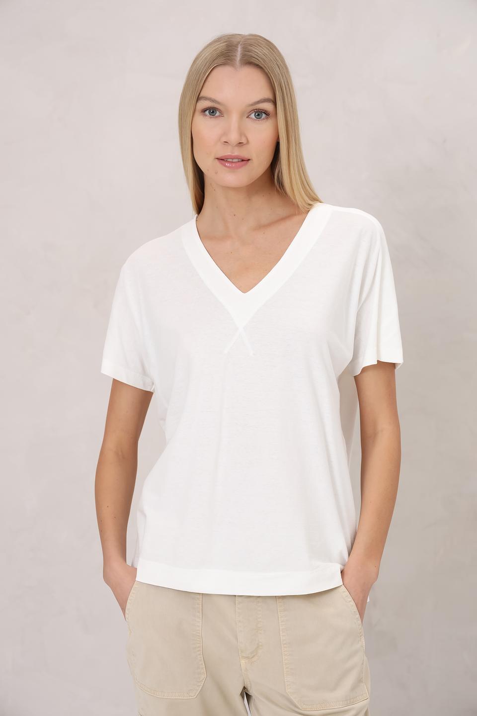 Футболка Annette Gortz белая с V-образным вырезом