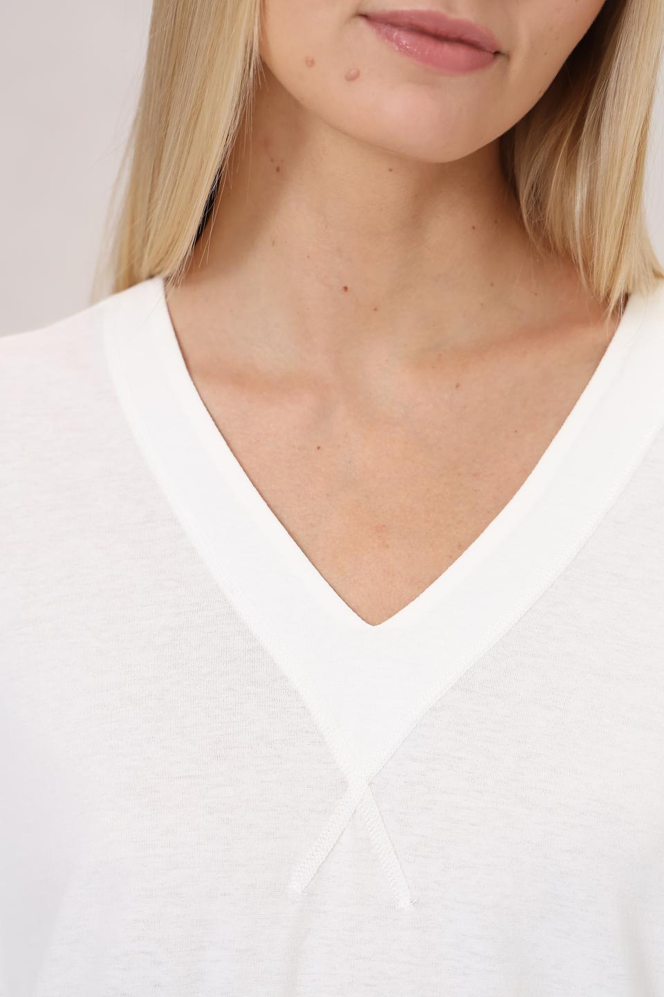 Футболка Annette Gortz белая с V-образным вырезом