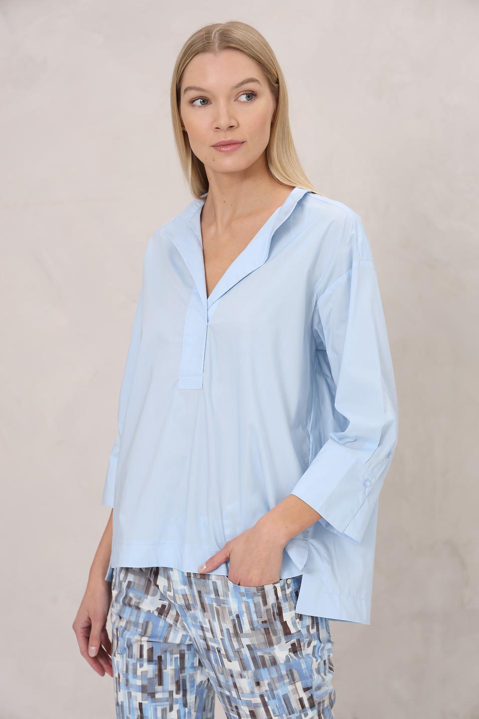 Блуза Gerry Weber голубая с V-образным вырезом