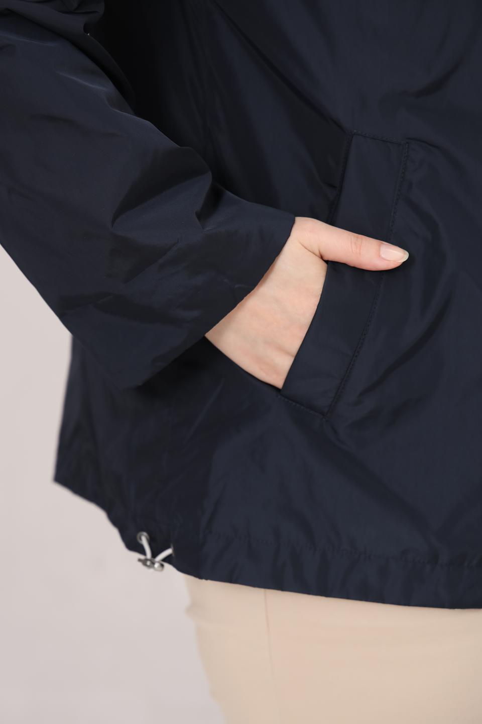 Куртка Baronia женская тёмно-синяя с цветочным принтом