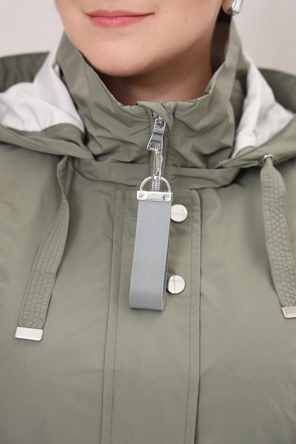 Куртка District хаки с капюшоном