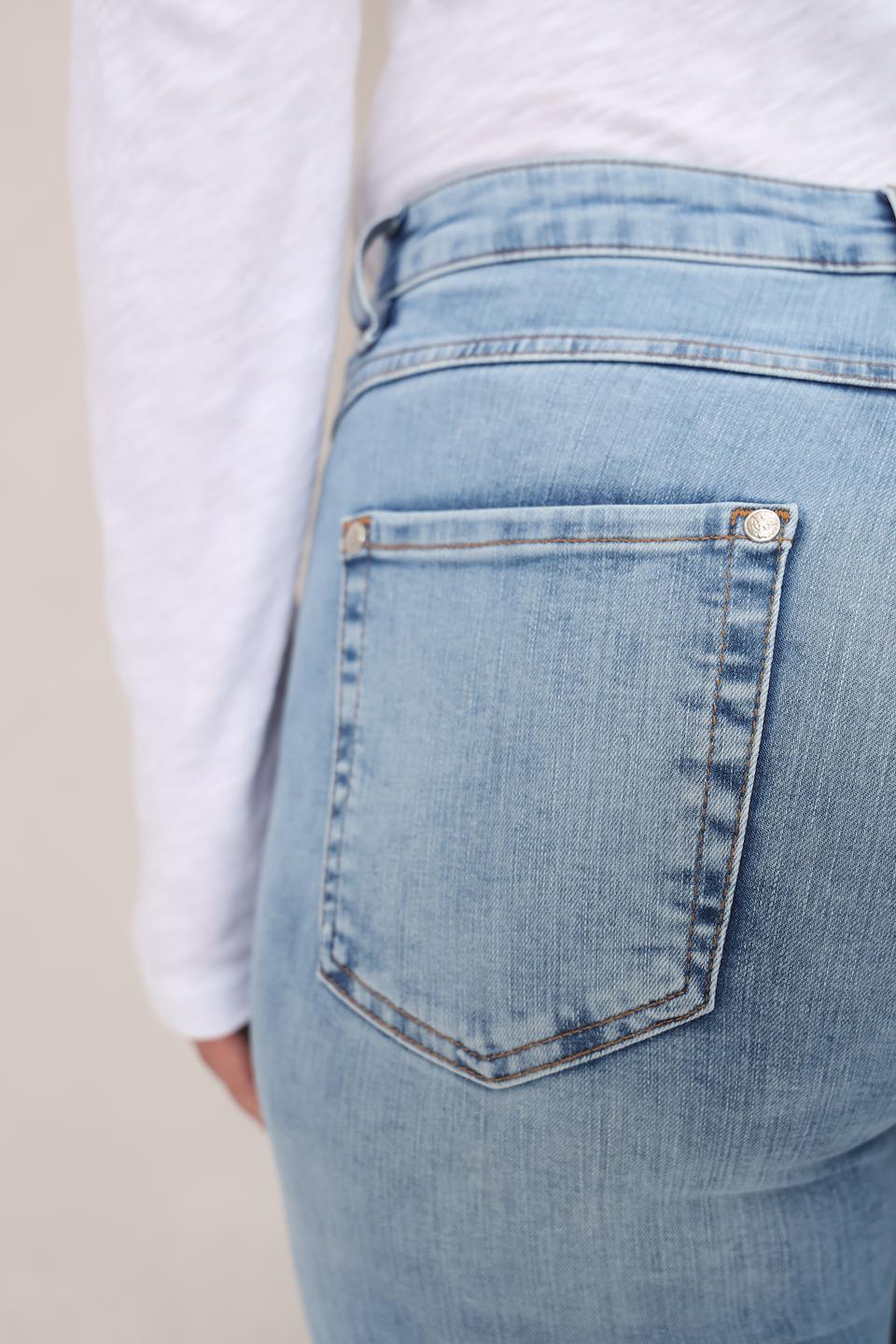 Джинсы с потертостями Monari голубые