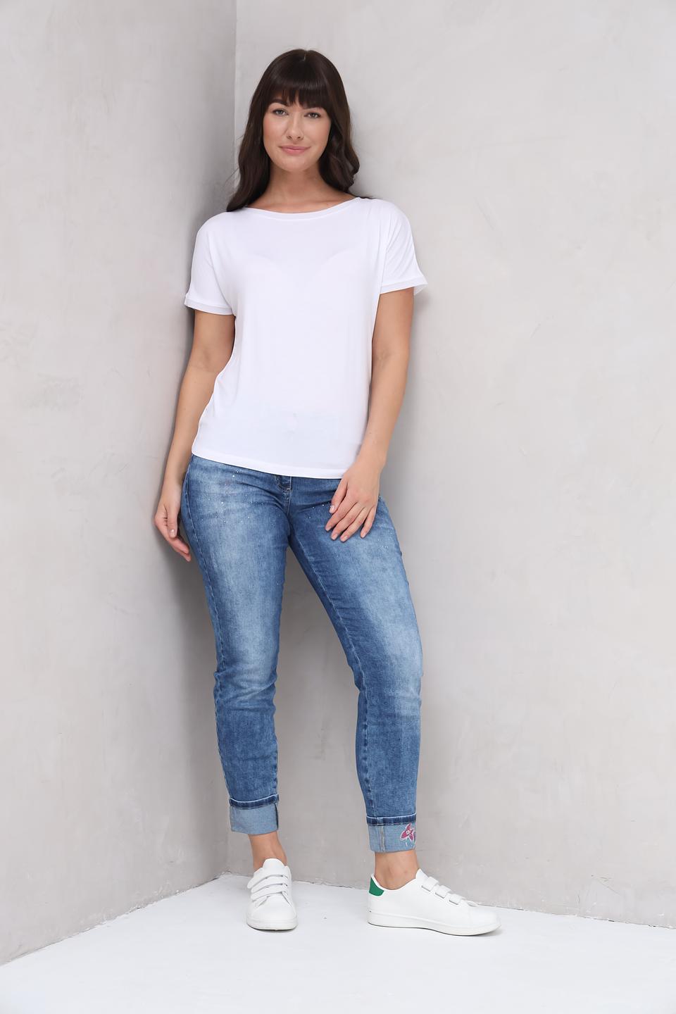 Футболка More and More женская белая