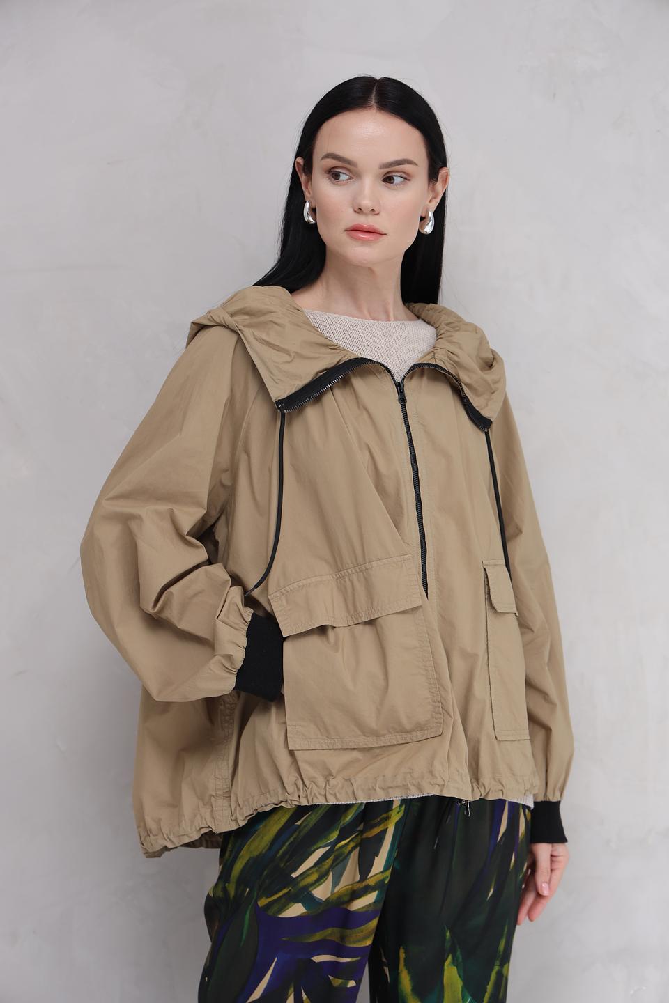 Ветровка Catnoir с капюшоном бежевая