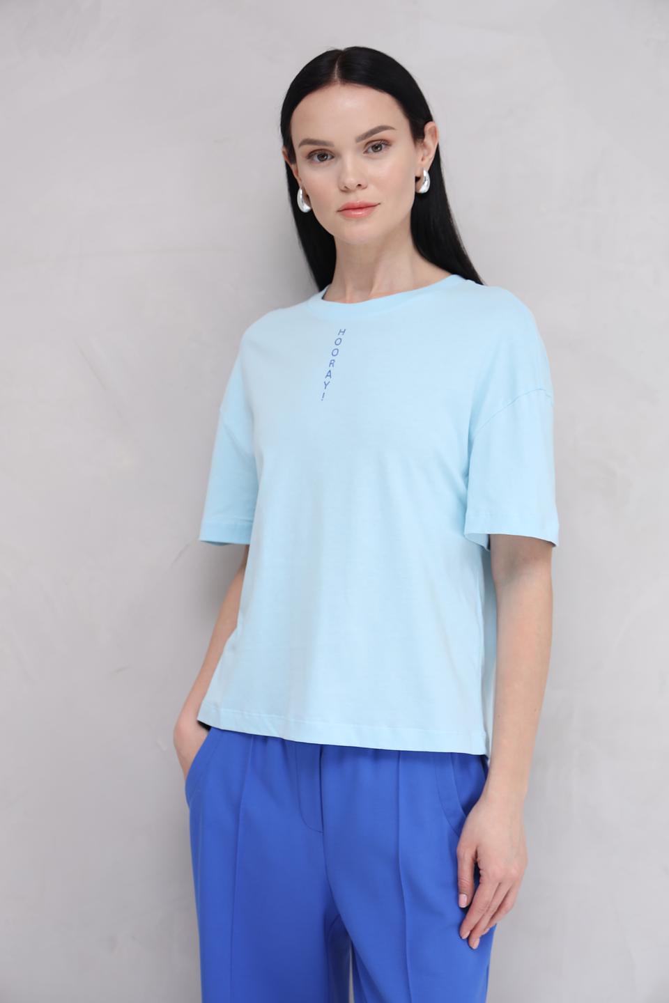 Футболка Rich and Royal голубая с надписью