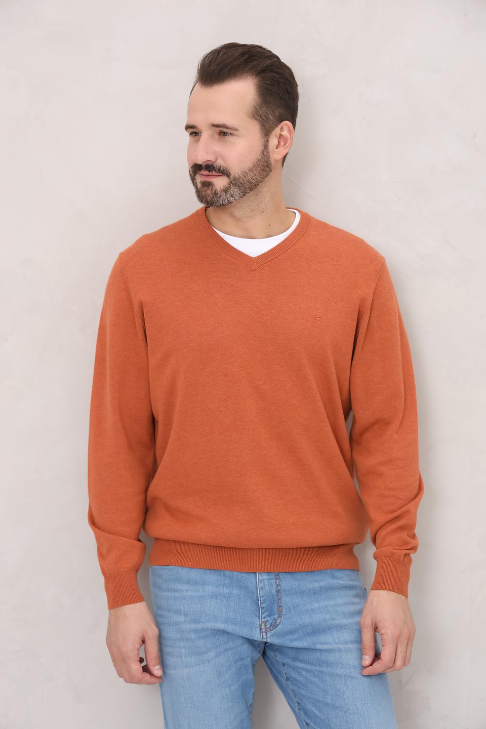 Джемпер Casa Moda рыжий V-образный
