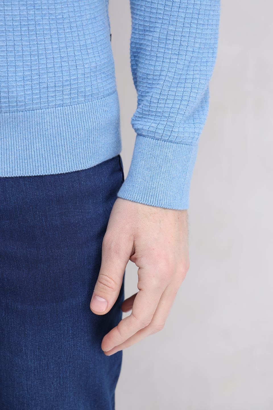 Джемпер Bugatti голубой с текстурой