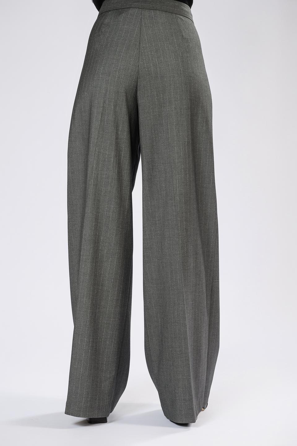 Брюки Twin Set Actitude серые в полоску