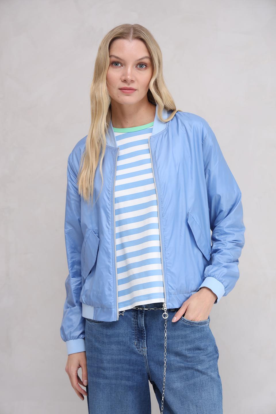 Ветровка You Just White голубая
