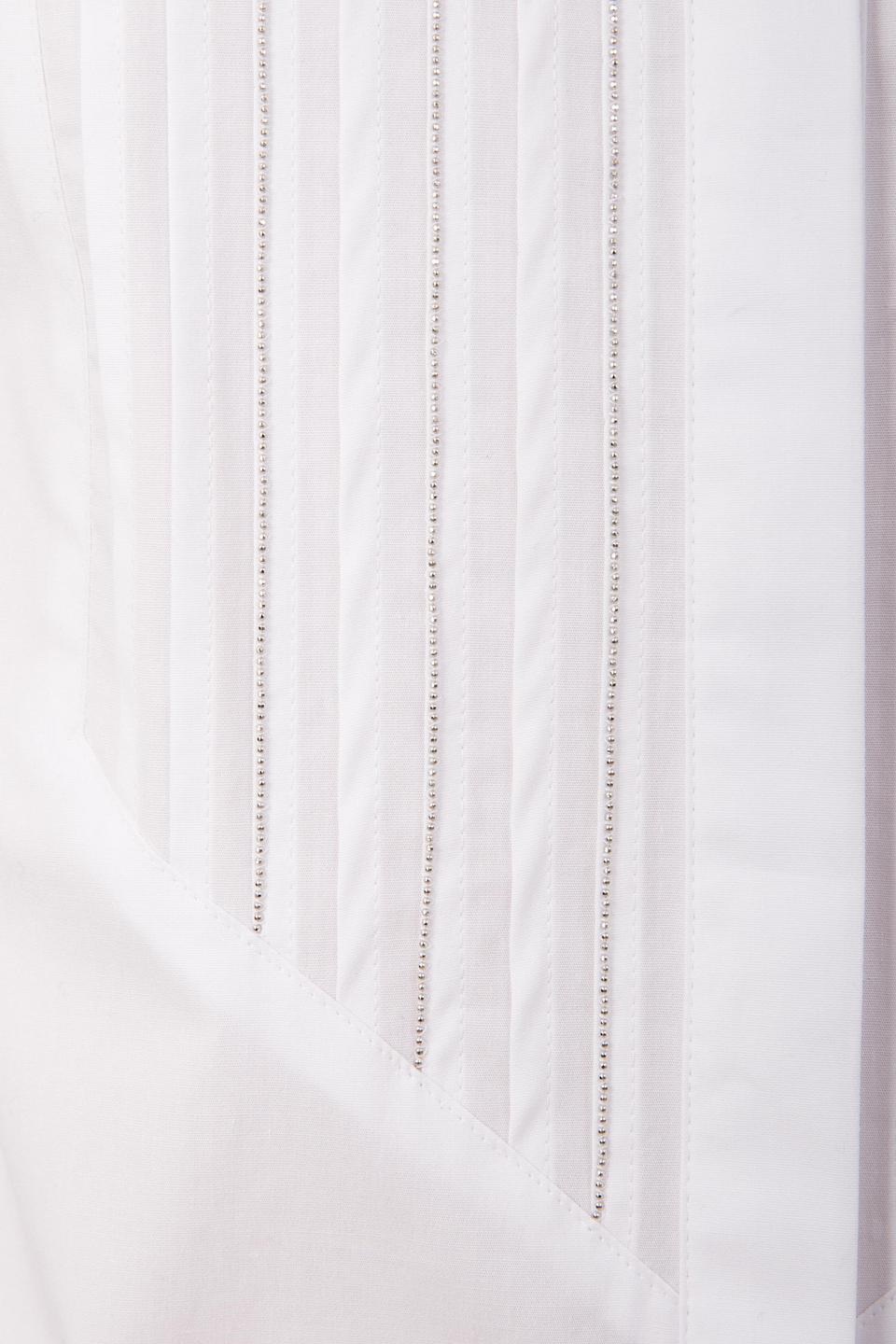 Блуза Erfo белая с декоративной планкой