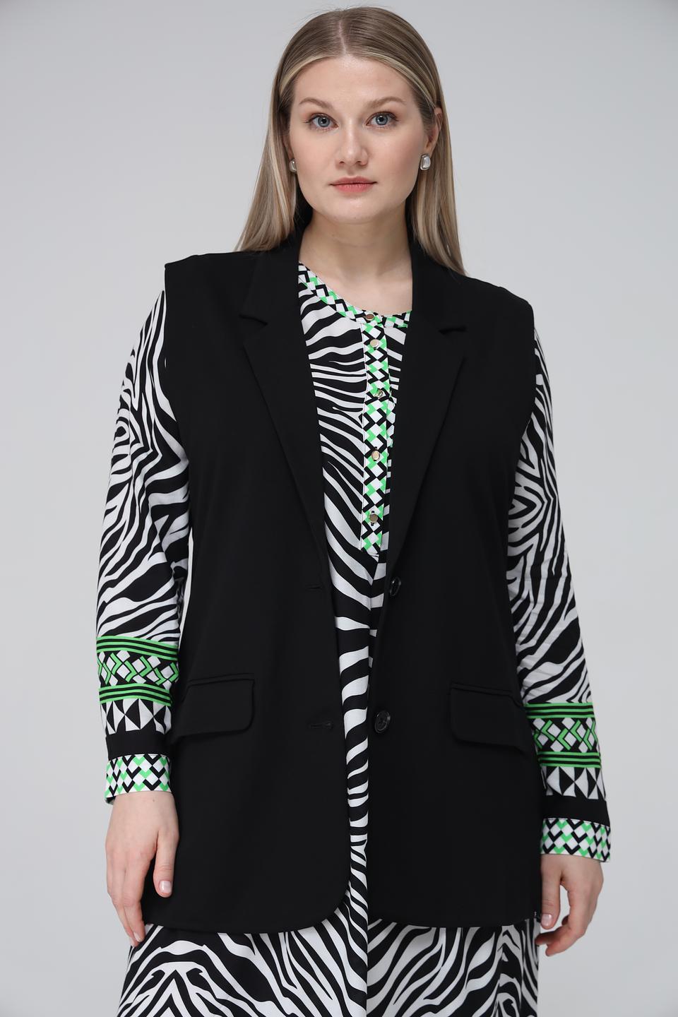 Жилет Frapp чёрный приталенный