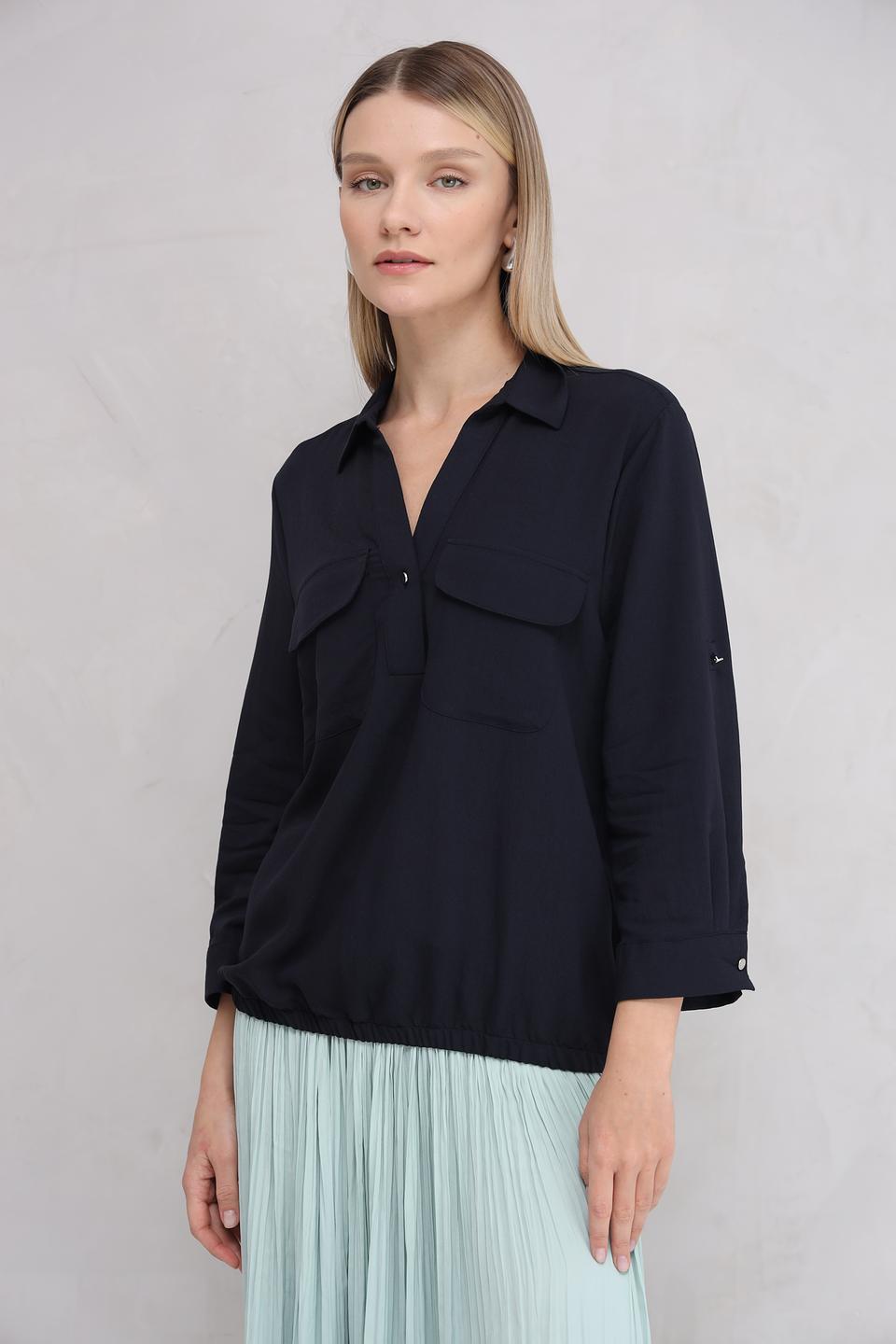 Блуза More and More с карманами черная