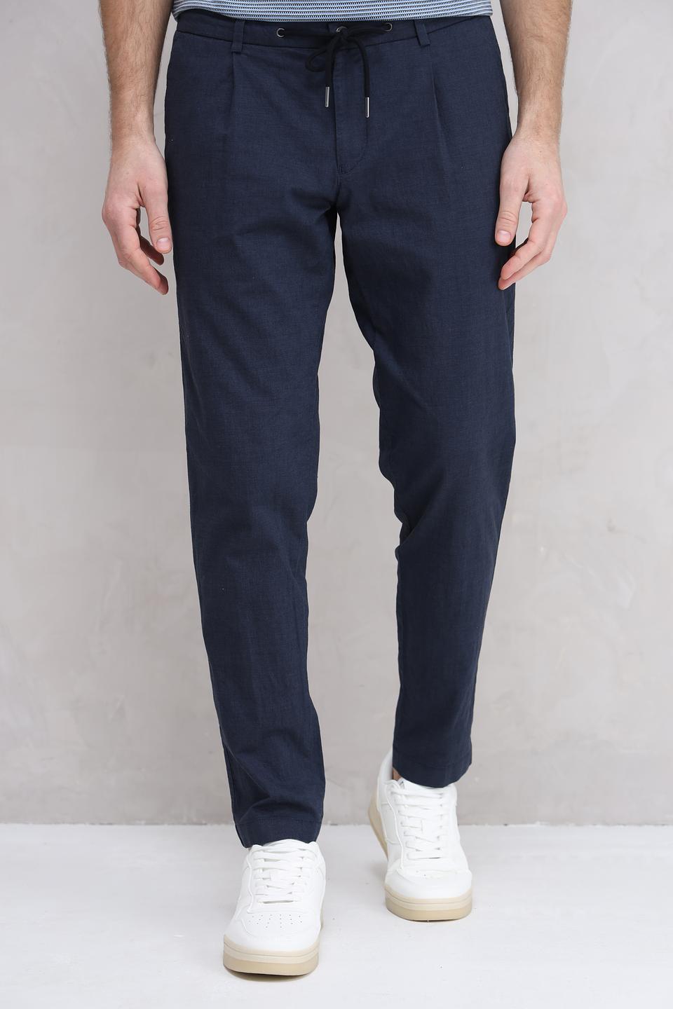 Брюки Bugatti темно-синие с поясом