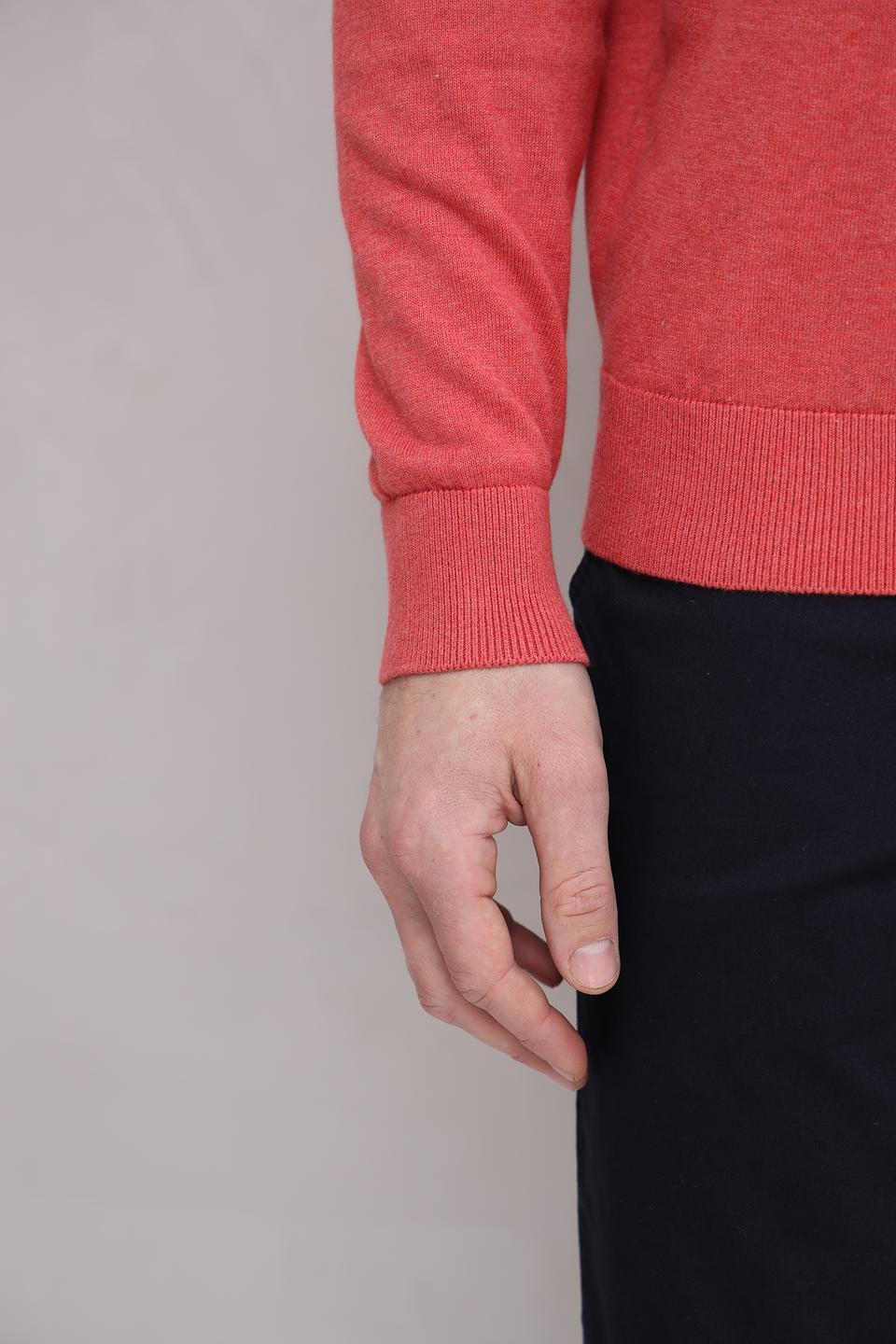 Джемпер Bugatti кораллового цвета с логотипом