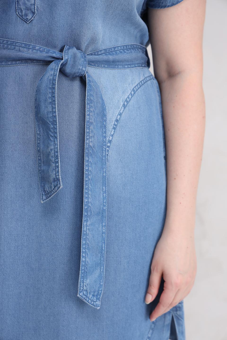 Платье Lecomte джинсовое с поясом