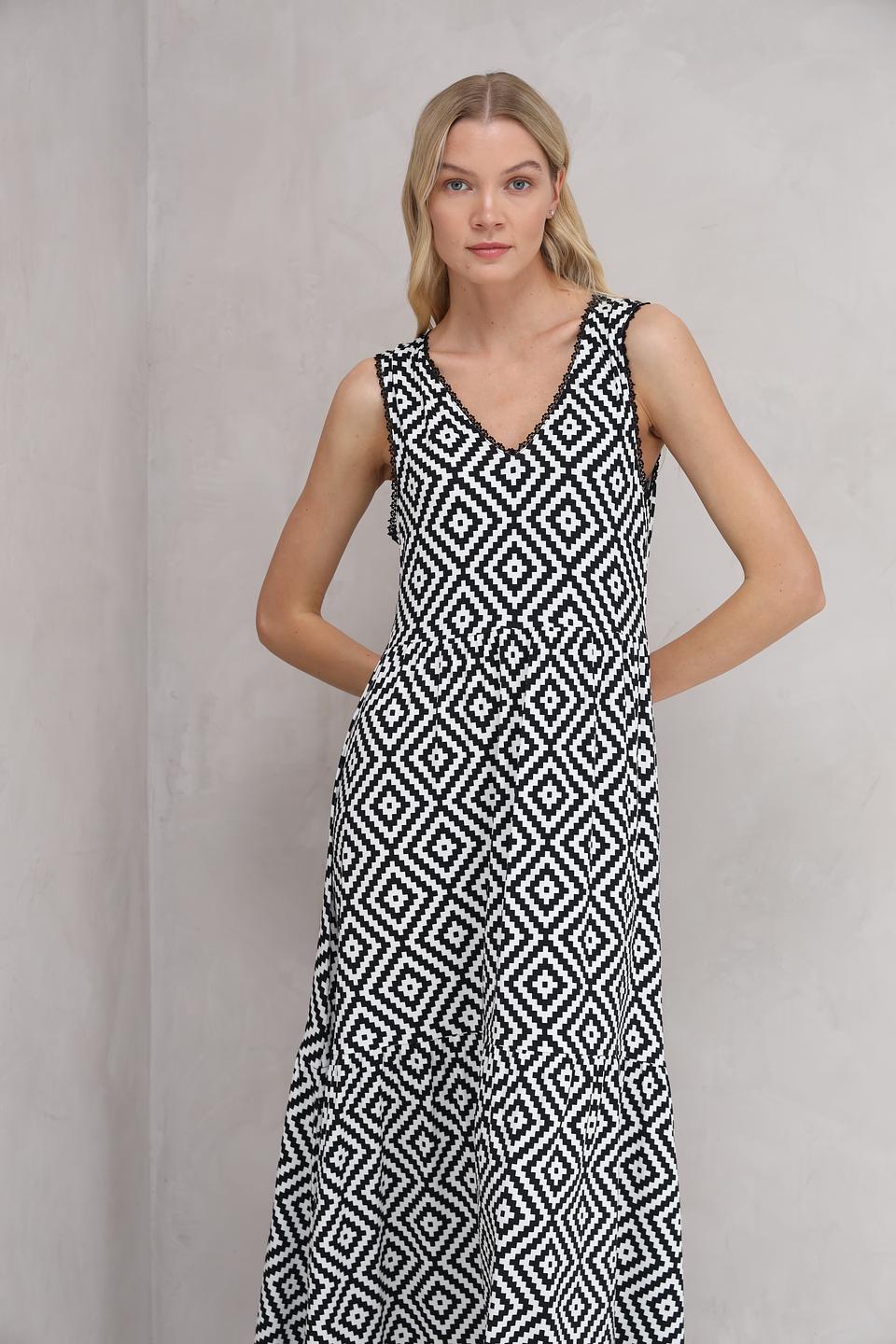 Платье Marc Aurel в ромбик чёрно-белое