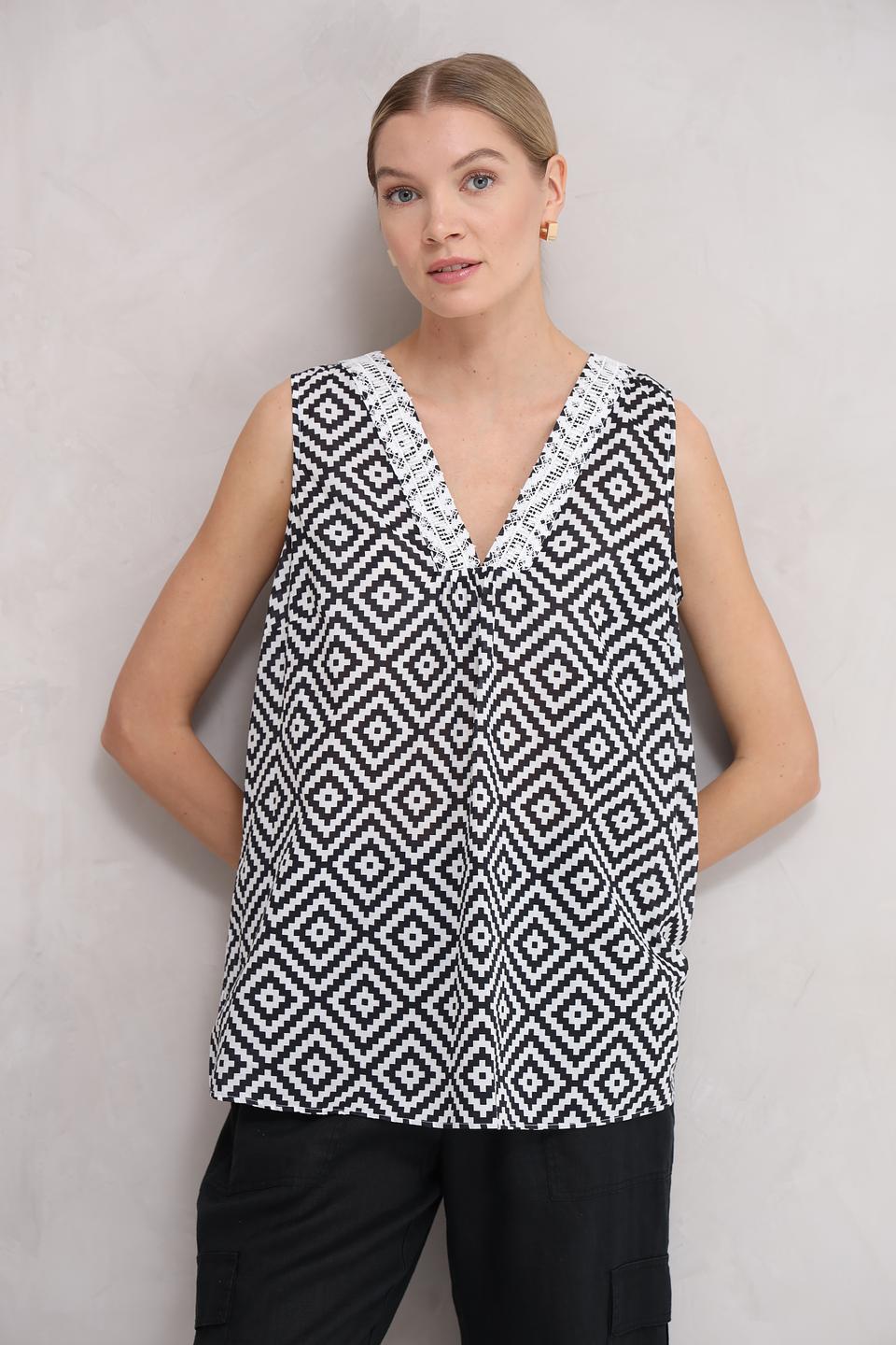 Топ Marc Aurel с геометрическим принтом