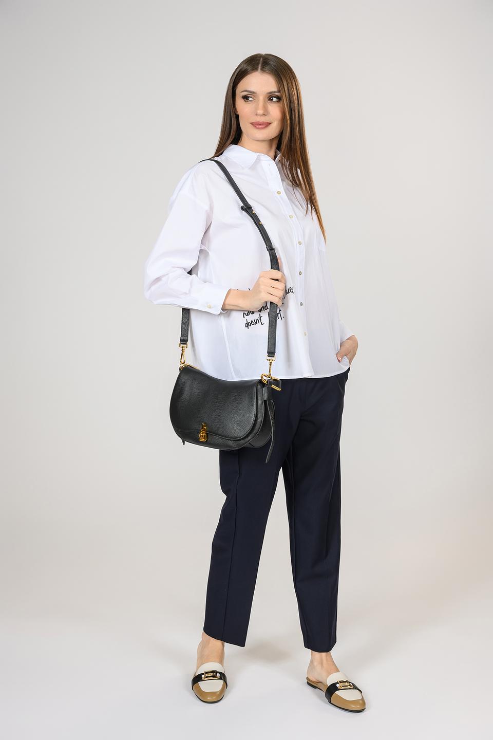 Сумка Coccinelle Magie Soft чёрная