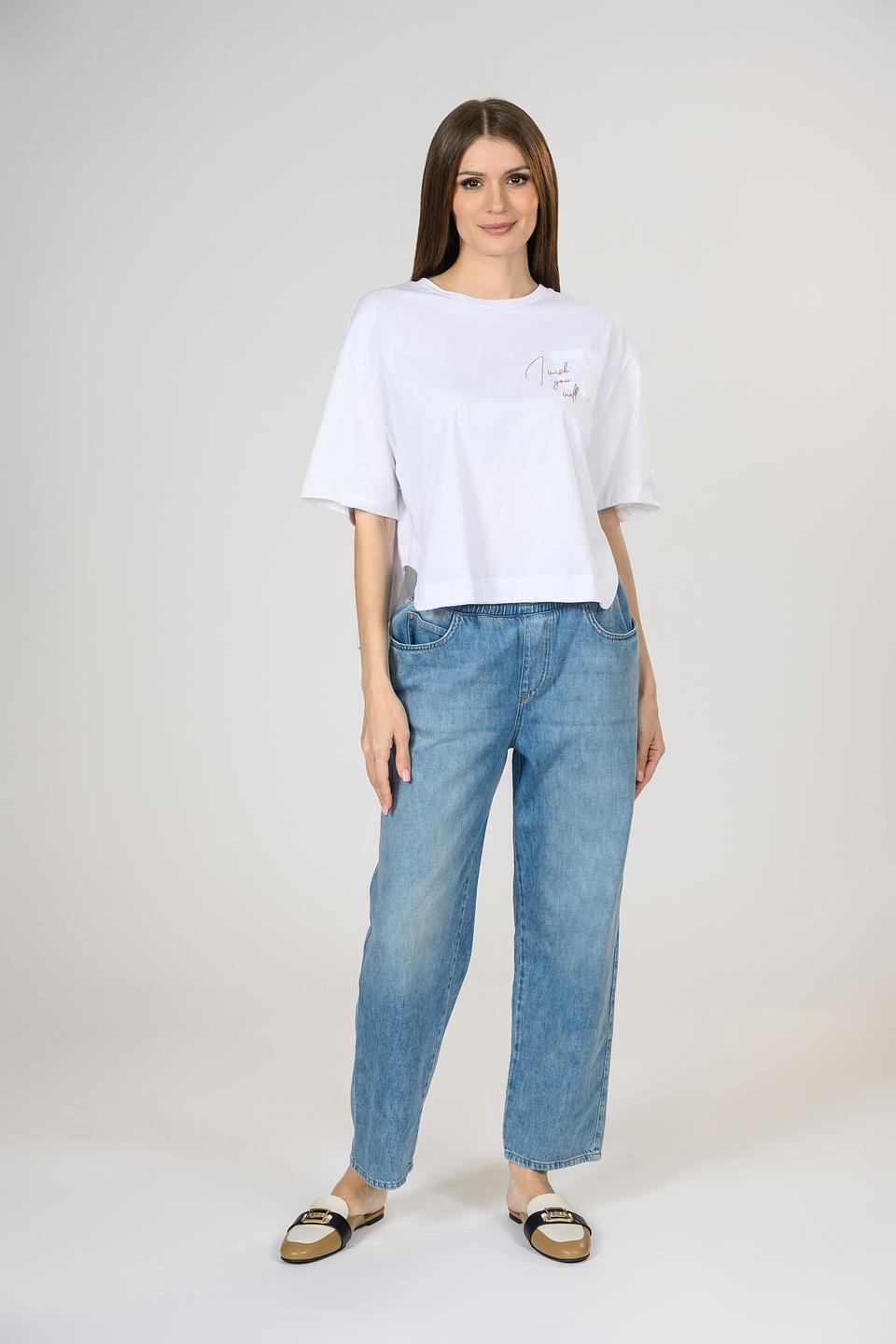 Футболка Rich and Royal белая с вышивкой