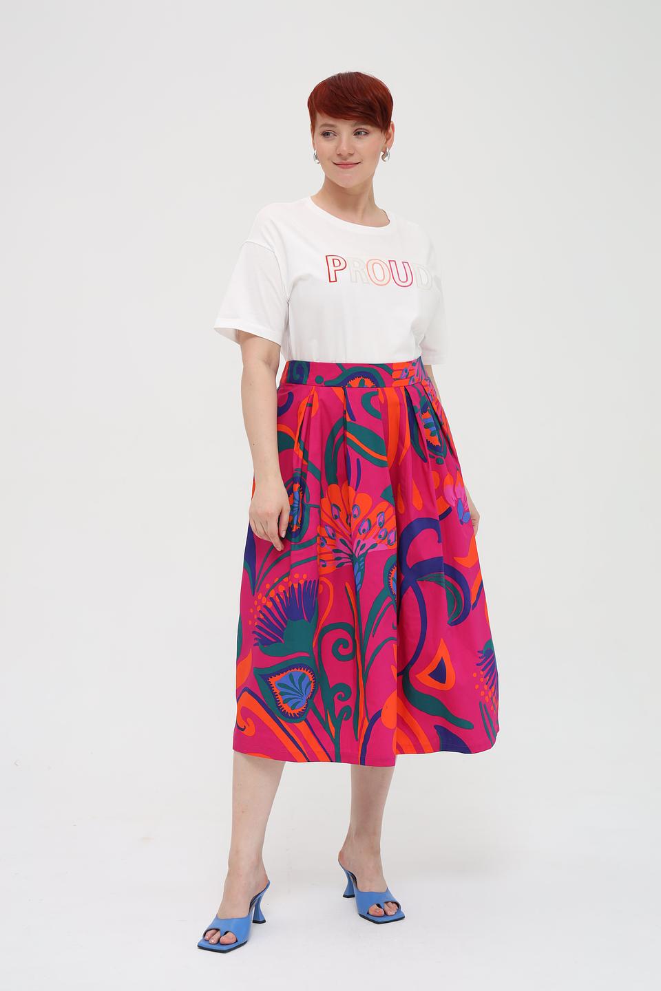 Футболка Monari с надписью PROUD