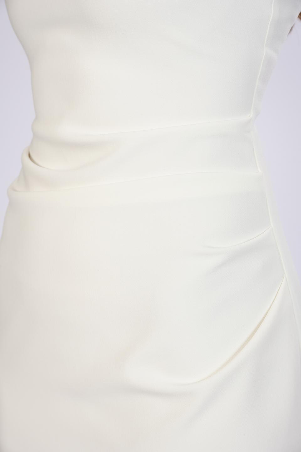 Платье Hugo жен. с цепью белое