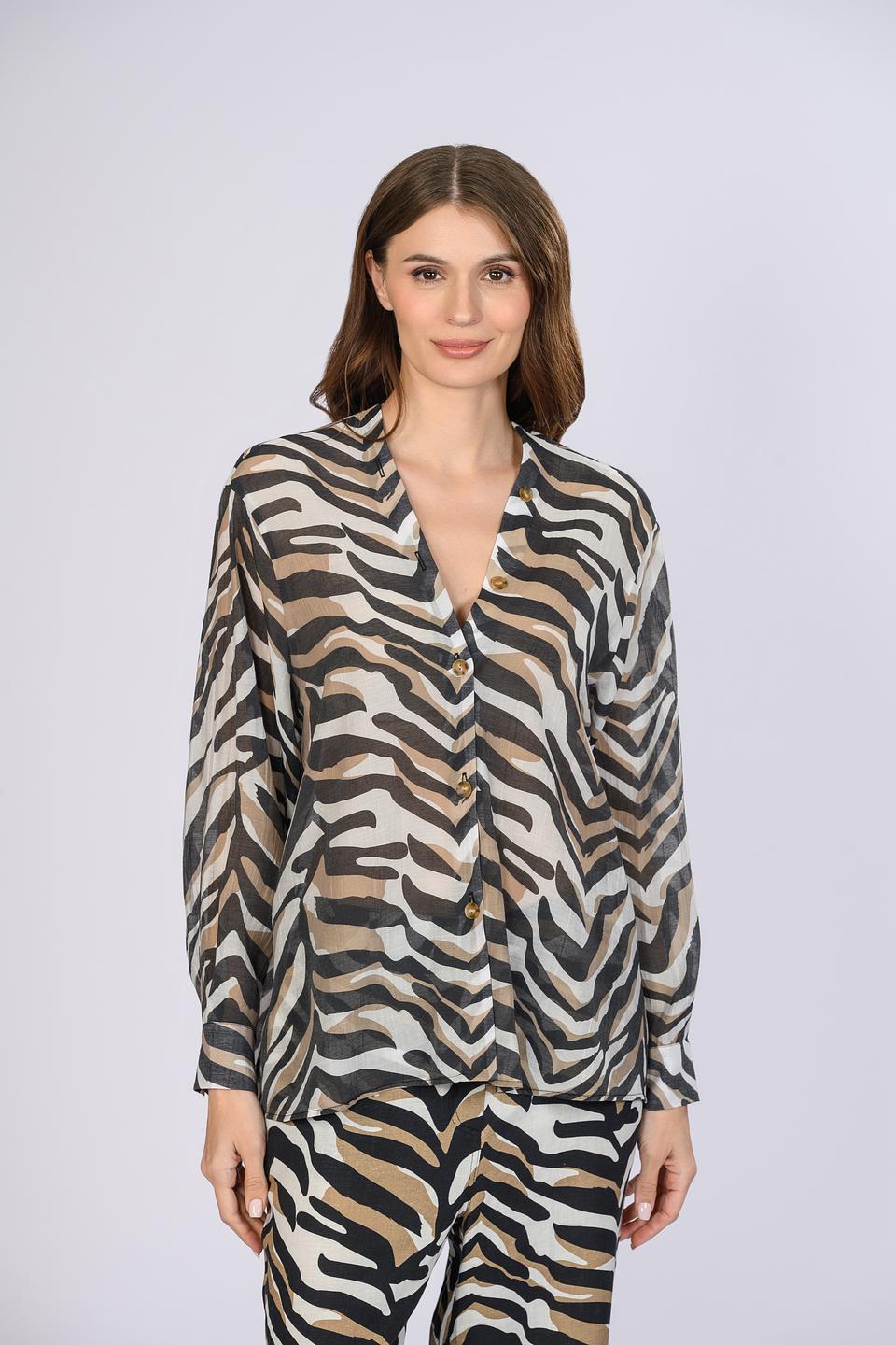 Блуза Emka приталенная в полоску