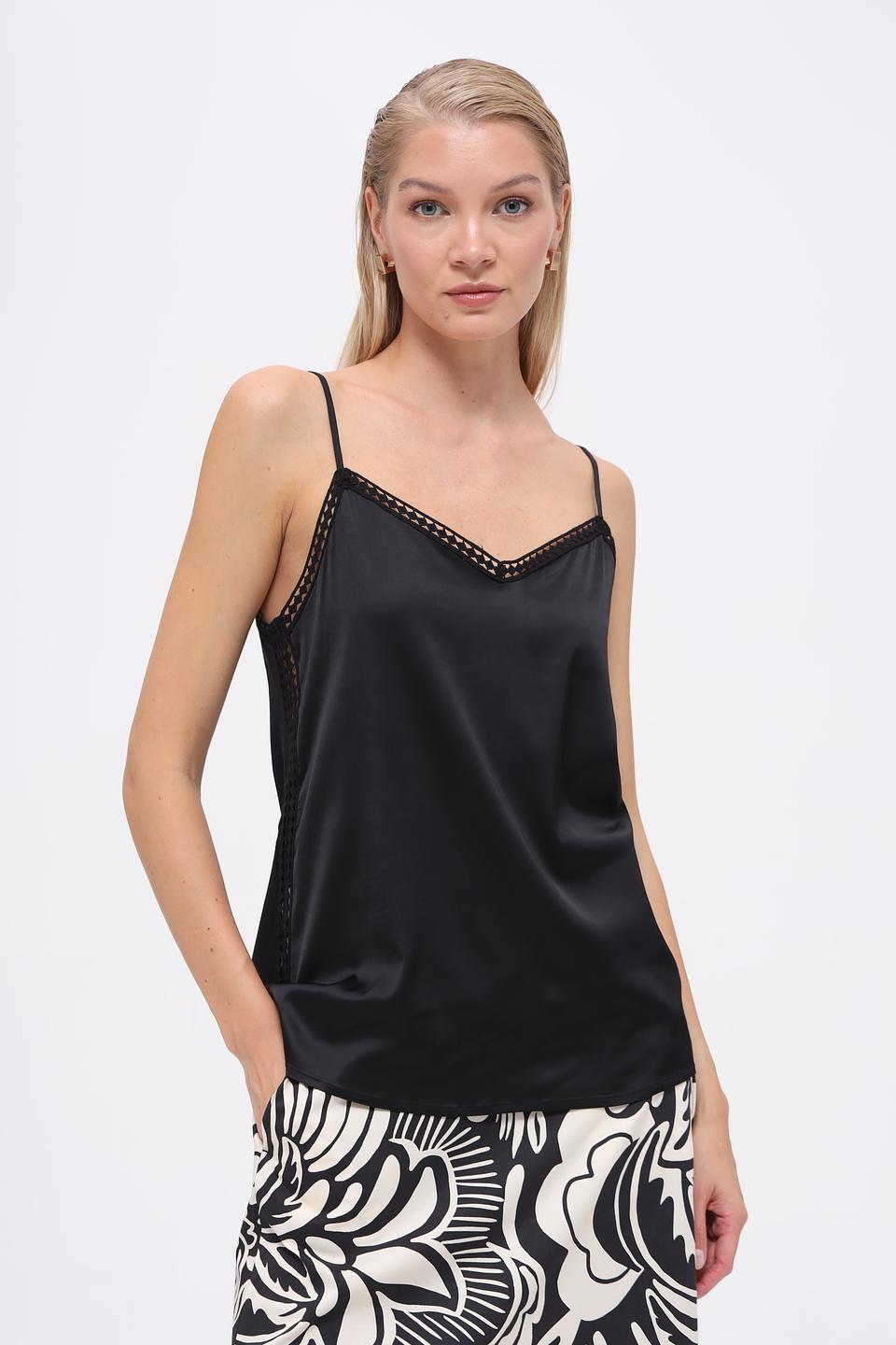 Топ Gerry Weber чёрный с кружевом