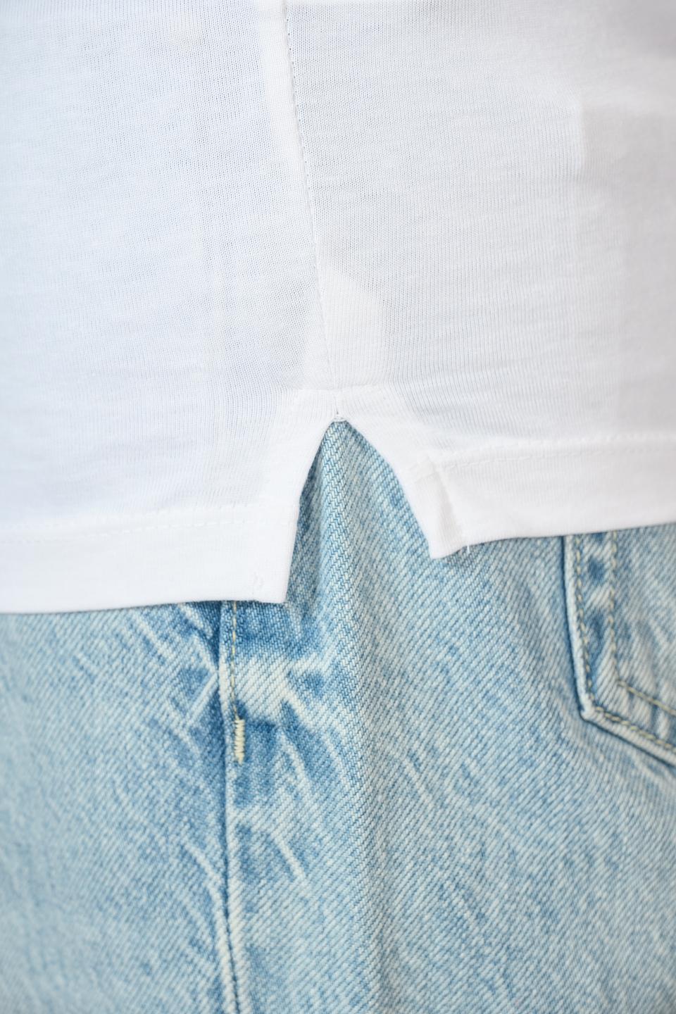 Футболка Guess с цветочным принтом белый