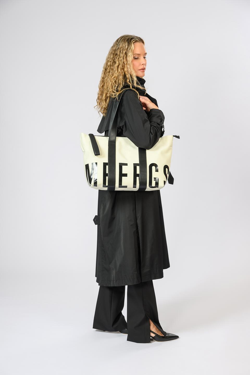 Сумка Bikkembergs женская белая с логотипом