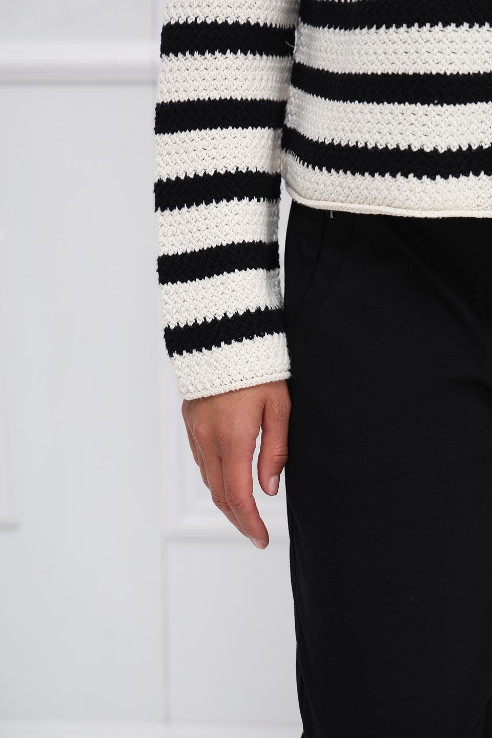 Пуловер Oui в полоску с цветком