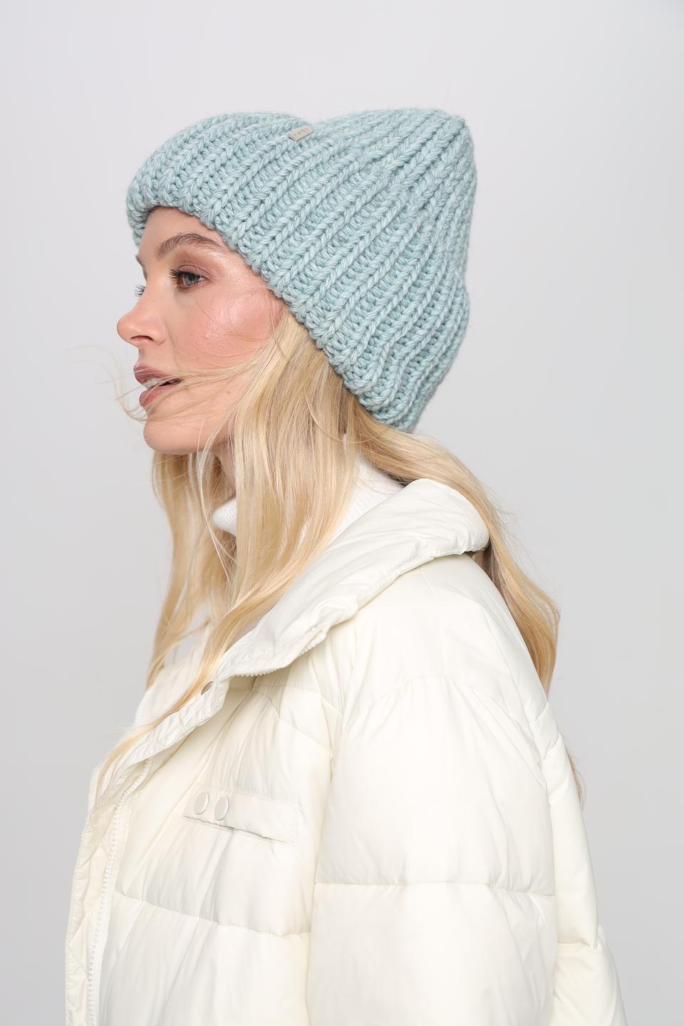 Шапка Adel вязаная мятная
