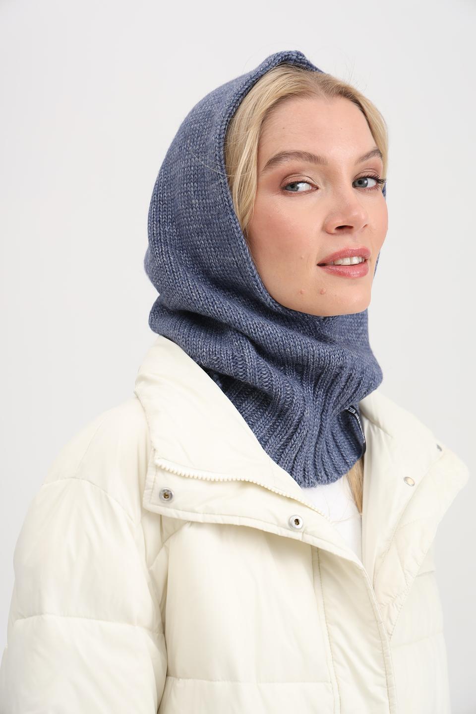 Шапка Adel вязаная синяя