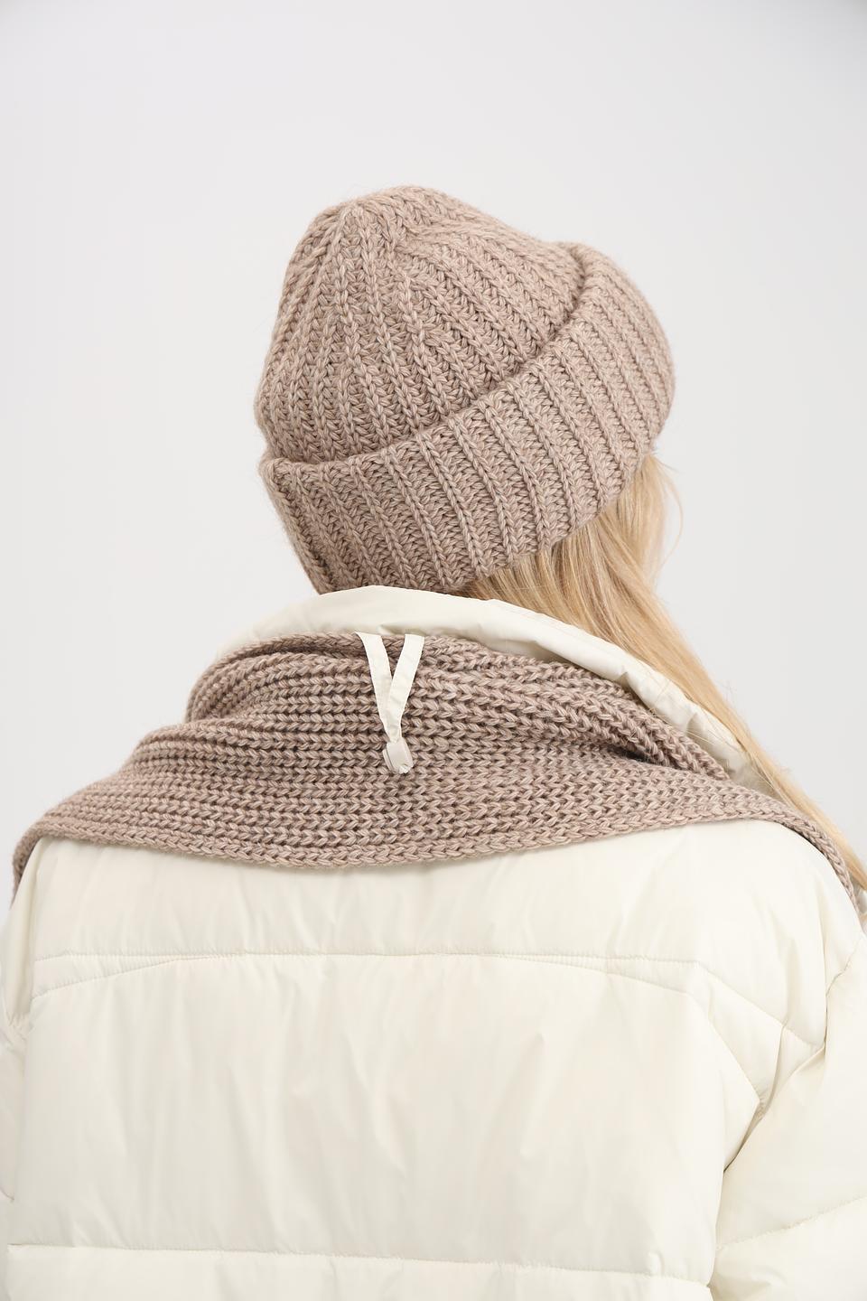 Шапка Adel вязаная бежевая